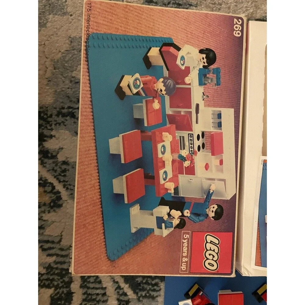 Lego vintage homemaker